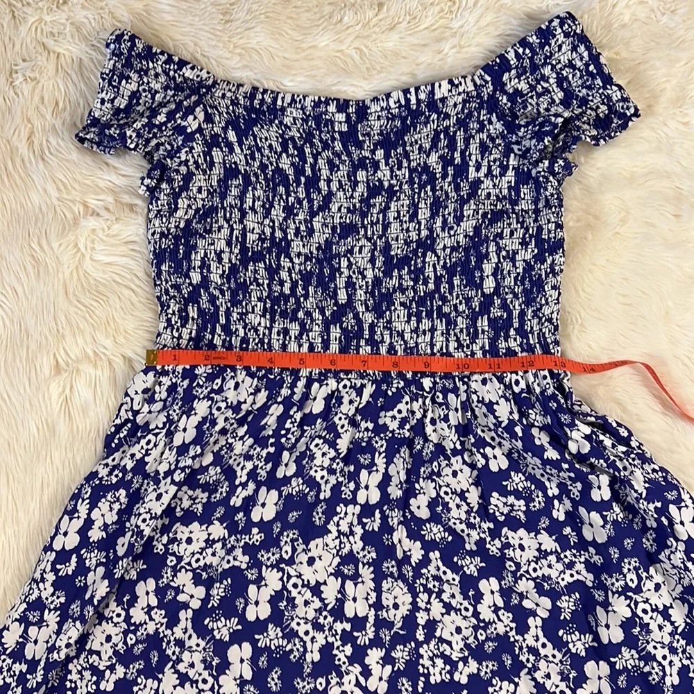 Express Blue and White Floral Off the Shoulder Dress - Picture 6 of 9